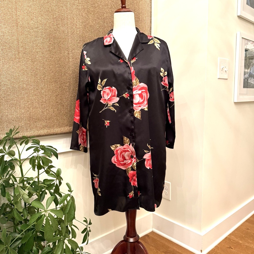 Morgan Taylor Intimates Nightgown Sz Small Black Red Roses Satin‎ Buttondown